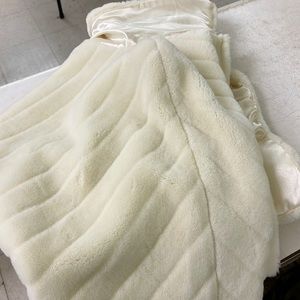 Very nice dress cape size large